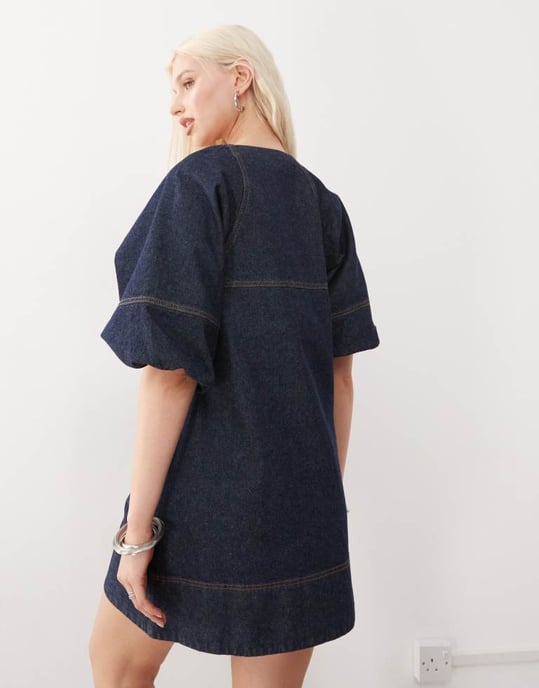 COLLUSION denim shirt dress with puff sleeves in rinse wash - Image 4