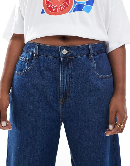 ASOS DESIGN Curve barrel jeans in clean darkwash - Image 4