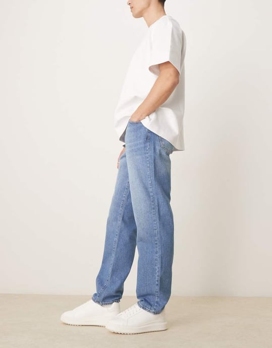 ASOS DESIGN straight leg jeans light wash blue - Image 3