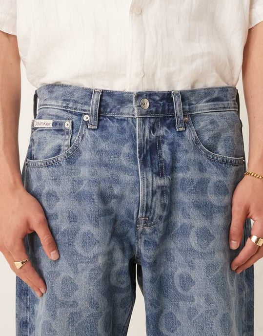 Calvin Klein Jeans 90s straight all over print jeans in mid wash - Image 4