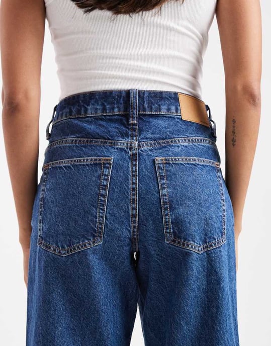 ASOS DESIGN Maternity baggy jeans in dark blue - Image 4