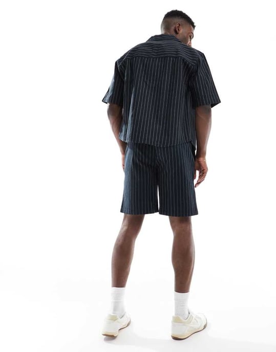 ONLY & SONS loose fit linen short co-ord in black pinstripe - Image 3
