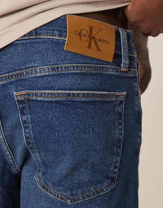 Calvin Klein Jeans slim turn up denim shorts in dark wash - Image 4