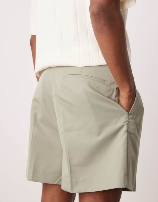 ASOS DESIGN smart bermuda shorts with front pleat and belt detail in green - Image 4