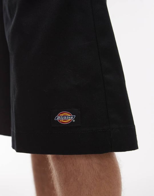 Dickies unionville 13 inch pleated work short in black - Image 3