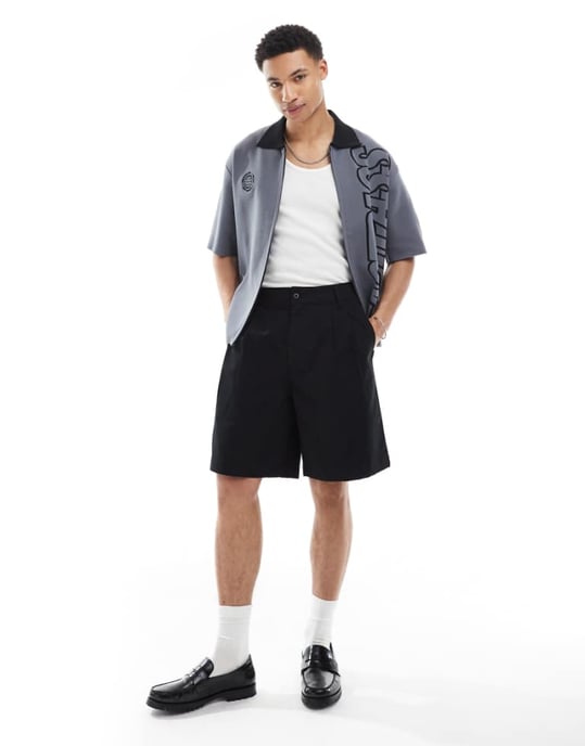 Hollister bermuda short in black - Image 1