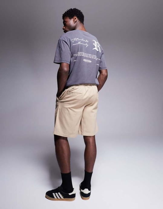 ADPT loose fit chino short in beige - Image 3