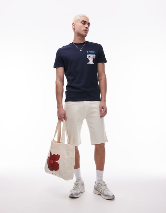 Tommy Jeans Otis regular shorts in cream - Image 2