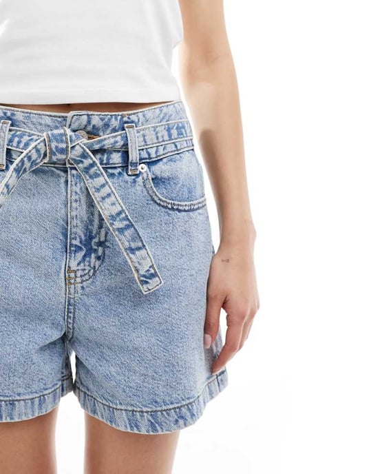 JJXX denim shorts with tie waist in light blue - Image 2