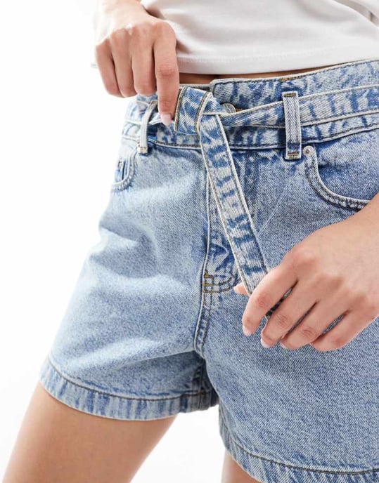 JJXX denim shorts with tie waist in light blue - Image 4