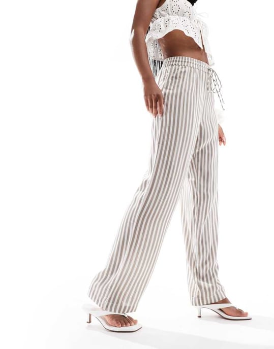 Pieces high waist wide leg trouser in moonrock and white stripe - Image 3