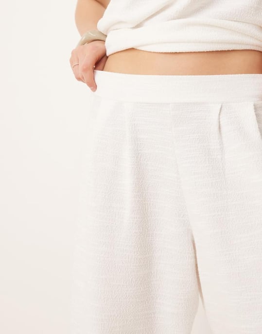 ASOS DESIGN pleat front wide leg trouser in white boucle jersey - Image 4