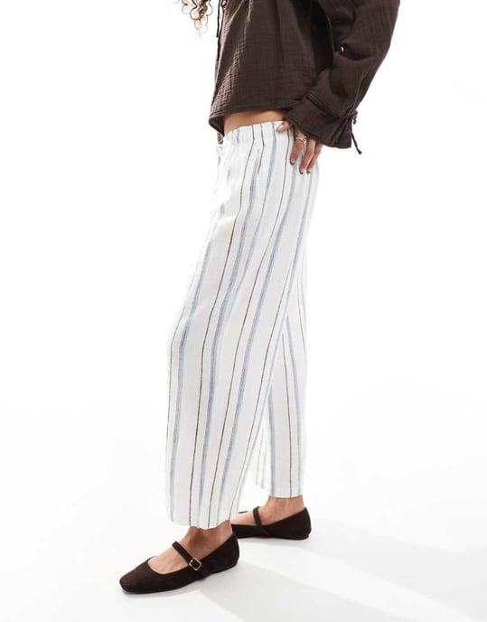 ONLY linen mix wide leg trousers in cream and blue stripe - Image 4