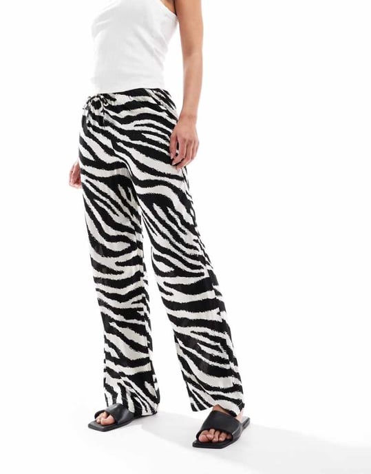 Vero Moda Easy tie waist wide leg trousers in zebra print - Image 1