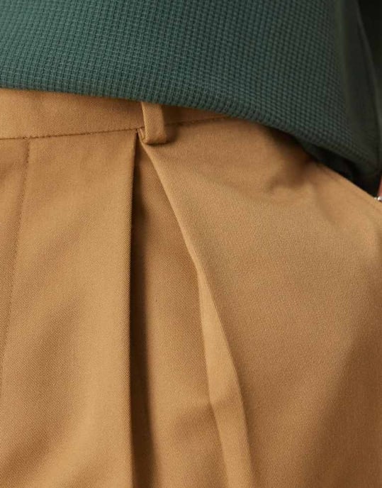 ASOS DESIGN smart wide leg trousers with inverted pleats in camel - Image 4