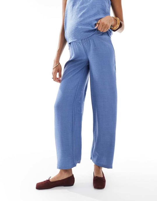 Mamalicious crinkle textured wide leg trouser co-ord in blue - Image 2