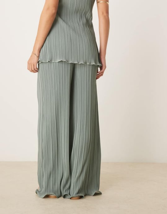 YAS plisse wide leg trouser co-ord with rolled hem detail in soft green - Image 3
