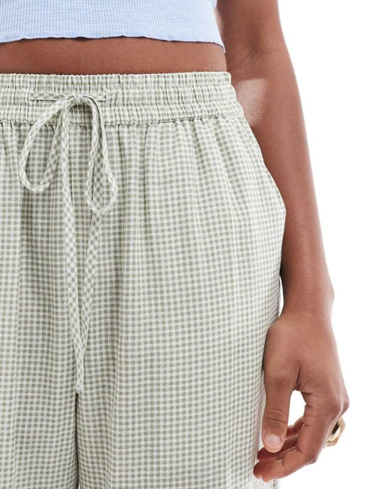 Cotton On 90s haven wide leg linen look trousers in micro green check - Image 2