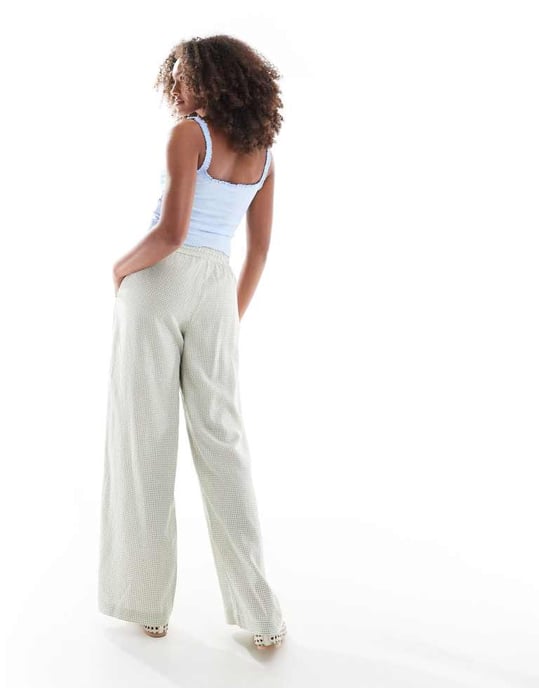 Cotton On 90s haven wide leg linen look trousers in micro green check - Image 3