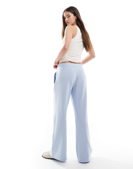 Hollister mid rise wide leg graphic joggers in baby blue - Image 4