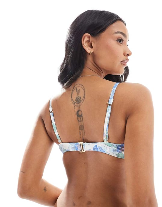 Hollister curvy underwire bikini top co-ord in floral print - Image 3