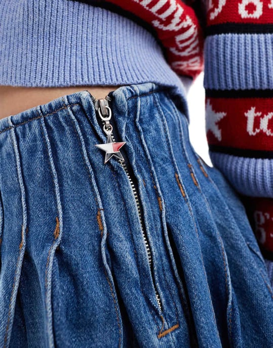 Tommy Jeans tommy girl pleated denim mini skirt in dark wash - Image 2