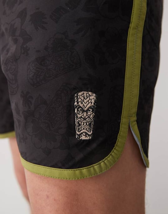 Santa Cruz drawstring swimshorts in black with khaki trim - Image 4