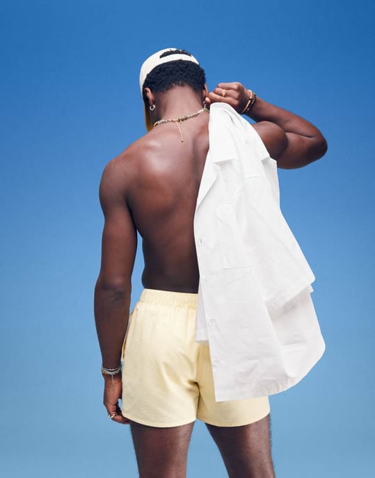 ASOS DESIGN seersucker swim shorts in short length in yellow - Image 3