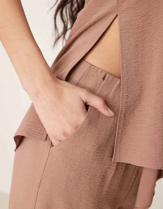 ASOS DESIGN tailored straight leg trousers co-ord in mocha - Image 2