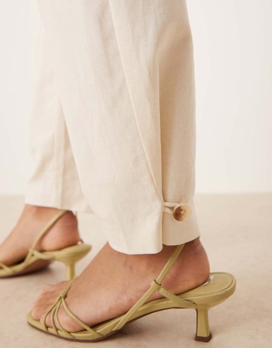 Nobody's Child Liam barrel leg tailored trousers co-ord in cream - Image 2