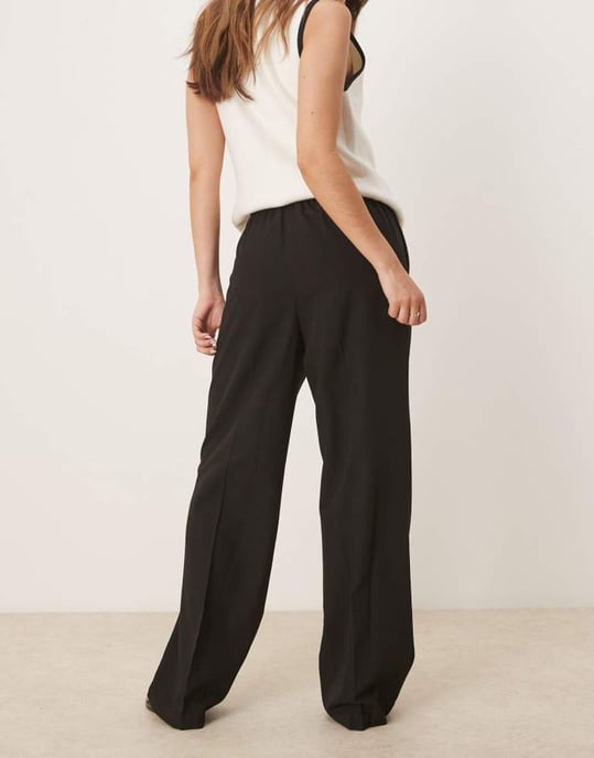 ASOS DESIGN tailored pull on trousers in black - Image 3