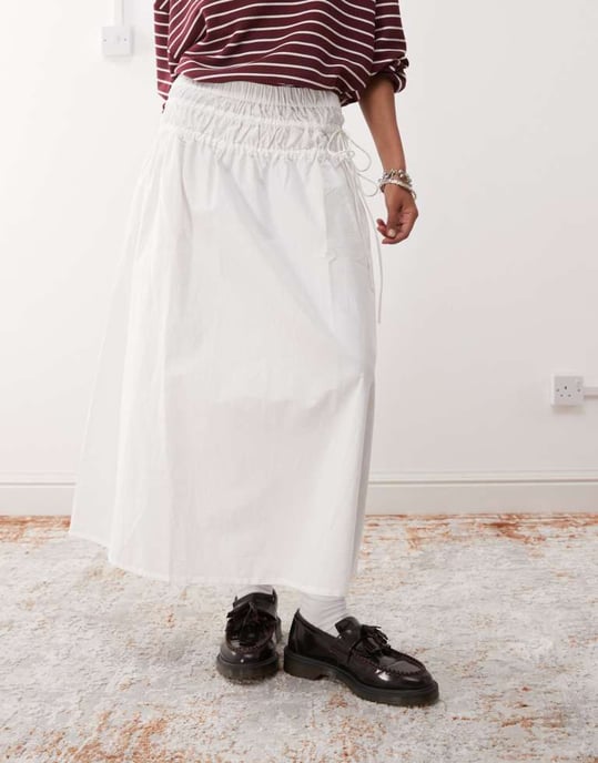 Reclaimed Vintage western midi skirt with tie sides in white poplin - Image 4
