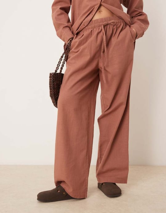 ASOS DESIGN linen look pull on trousers co-ord in mocha - Image 2