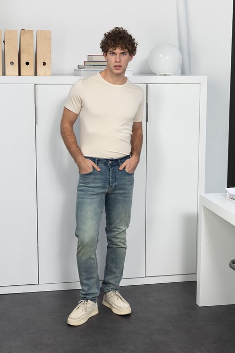 Herr Slim Fit T-shirt i bomull med rund hals - Image 4