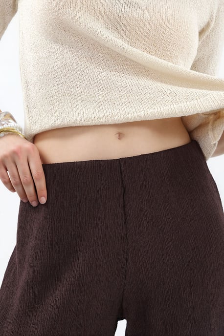 High-Waist Straight-Leg Crepe Trousers with Slit - Image 3