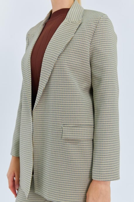 Long Plaid Crepe Blazer - Image 4