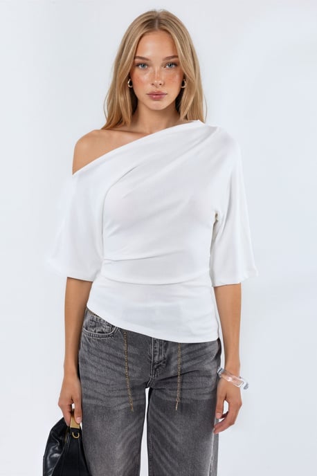 Women’s boat neck short-sleeve knit blouse - Image 5