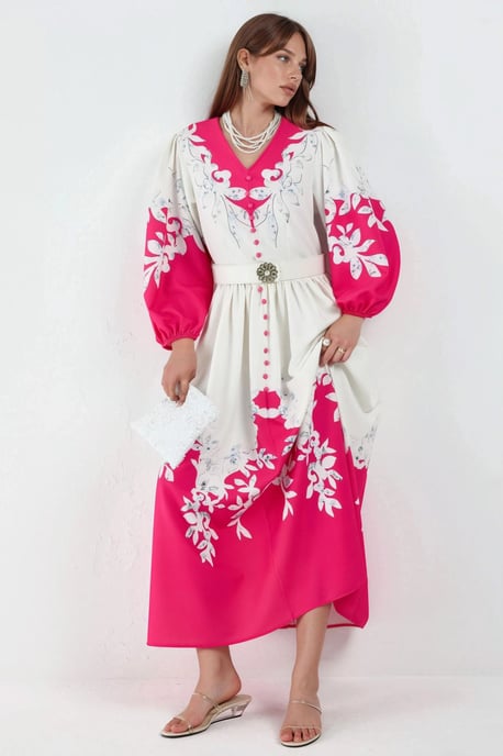 Bloemen Maxi Jurk met V-hals en Knoopdetails - Image 1