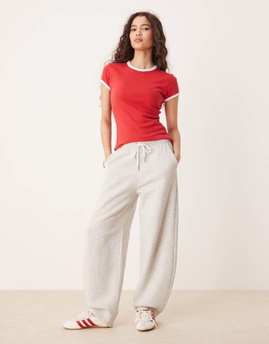 Abercrombie & Fitch slim fit ribbad t-shirt i röd - Image 3