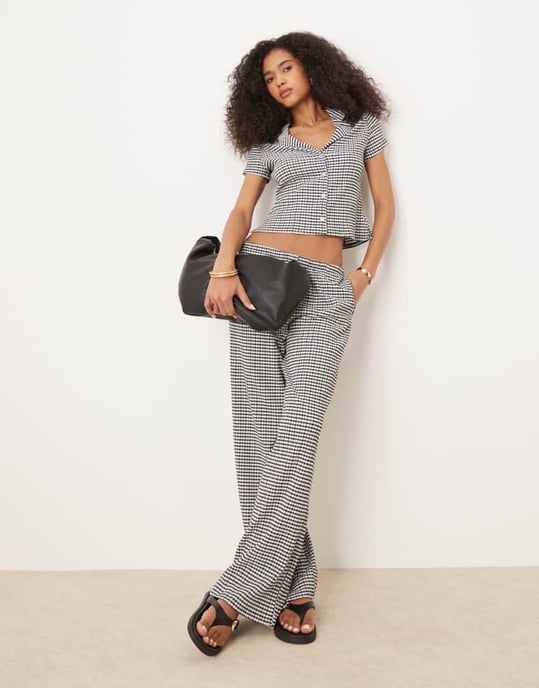 ASOS DESIGN minskad skjorta med omvänd krage i mono gingham - Image 2