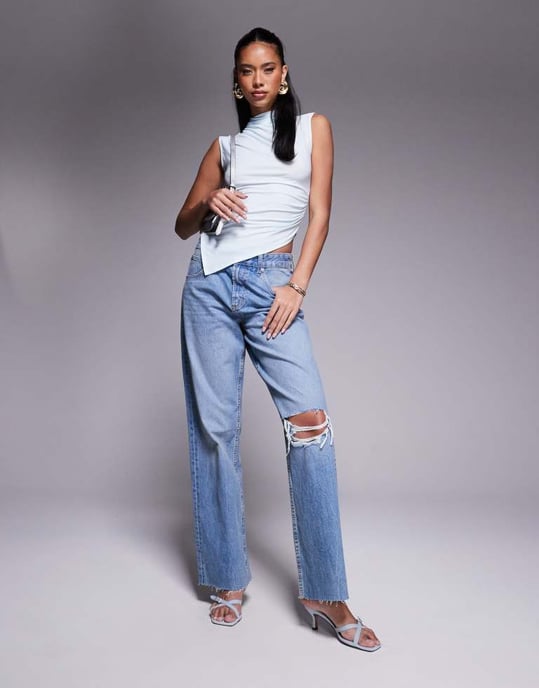 ASOS DESIGN top med hög hals och veckad asymmetrisk nederkant i pastellblått - Image 4
