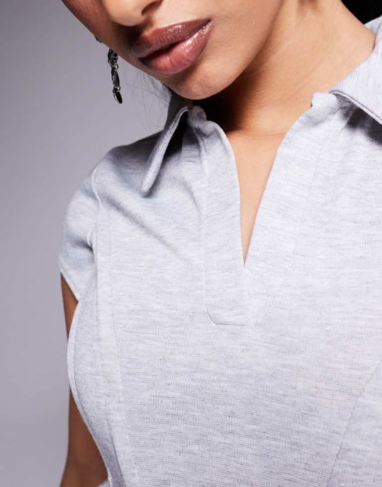 ASOS DESIGN kragblus med kort ärm och korsettdetalj i gråmelerad färg - Image 3