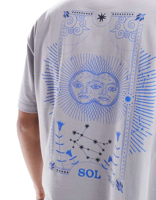 ASOS DESIGN oversized t-shirt med himmelsk grafik i grått - Image 2