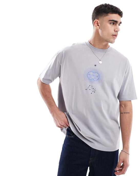 ASOS DESIGN oversized t-shirt med himmelsk grafik i grått - Image 3