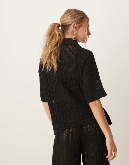 ASOS DESIGN punktstickad skjorta-set i svart - Image 4
