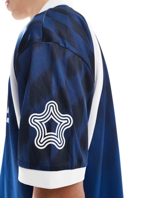 Hollister pikétröja med golfmotiv i marinblått - Image 4