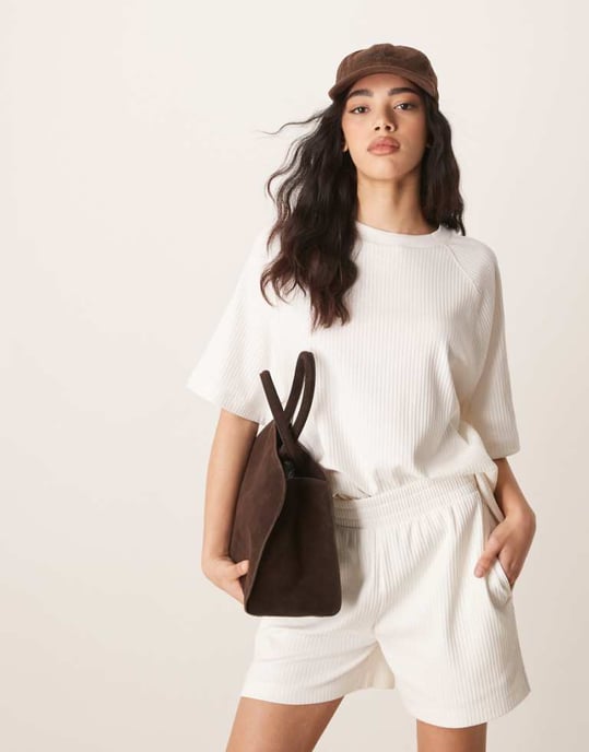 ASOS DESIGN oversized raglan co-ord t-shirt i kraftig ribb i krämfärgad - Image 1