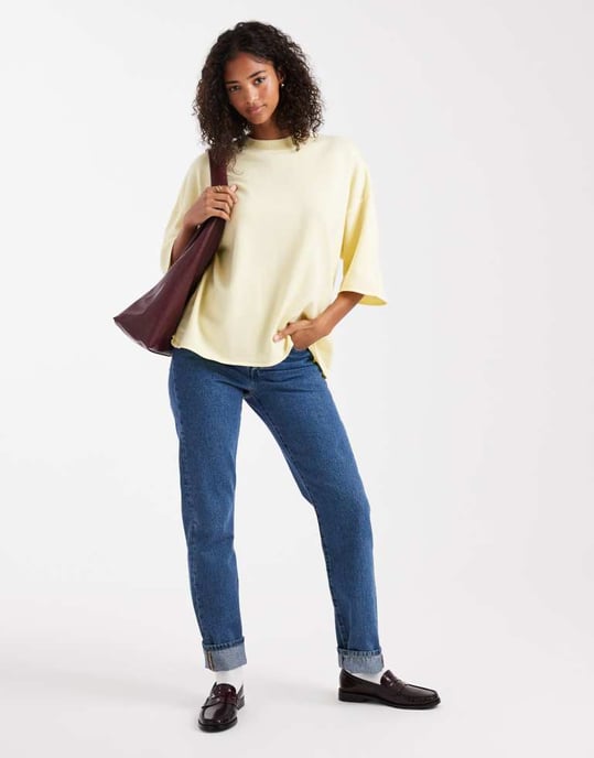 ASOS DESIGN stickad strukturerad t-shirt i buttermilk - Image 3