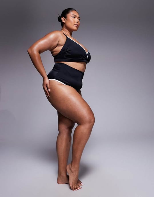 ASOS DESIGN Curve kontrasterande kant hög ben hög midja bikiniunderdel i svart - Image 2