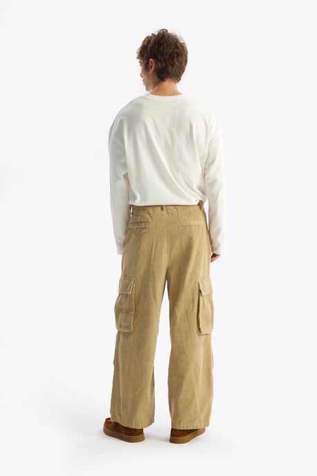 Men's Cotton Gabardine Wide-Leg Pants - Image 4